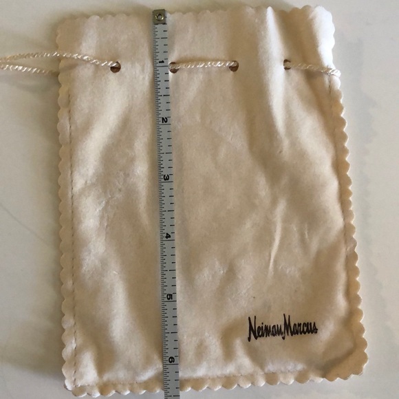 Pink Crystal/Rose Quartz Statement Necklace - Picture 11 of 12